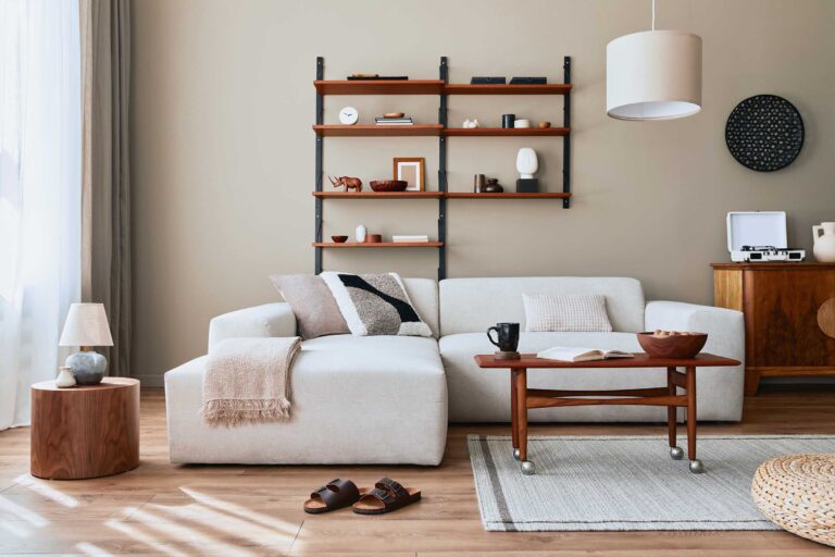 modern-interior-of-living-room-5VKLLSA.jpg